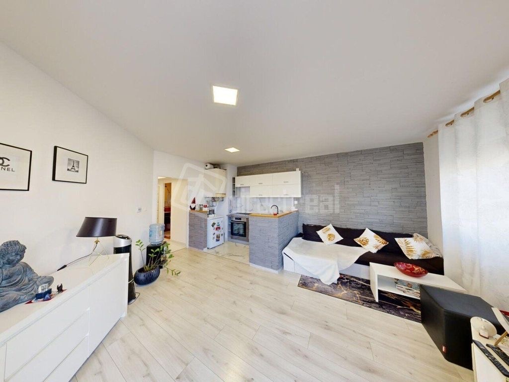 Prenájom 2 izbového bytu Dunajská Streda