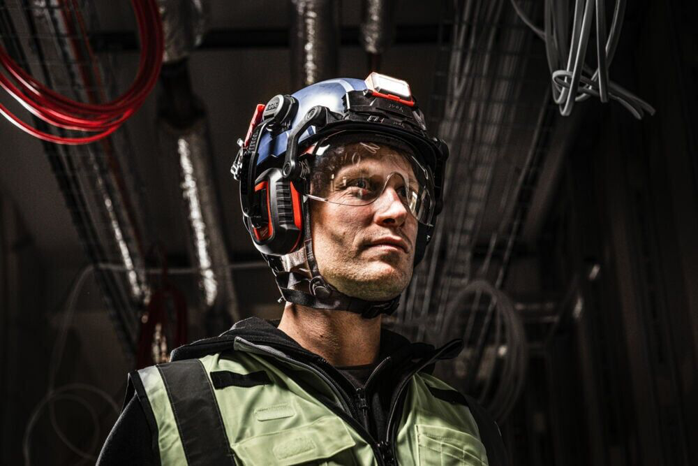 Milwaukee Prilba BOLT 200 s príslušenstvom