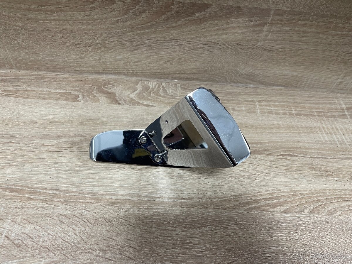 Chromovaný bočný držiak ŠPZ pre motocykle