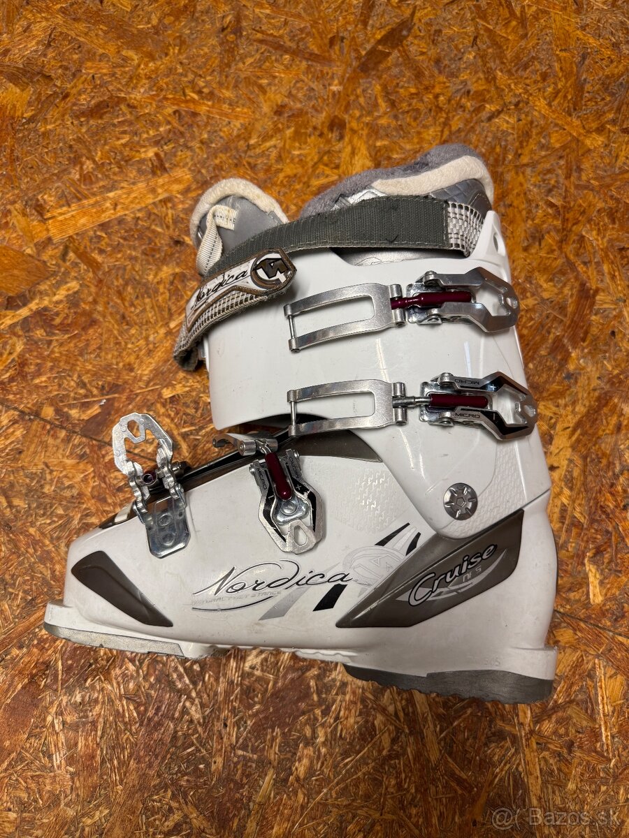 Predám dámske lyžiarky NORDICA 260-265