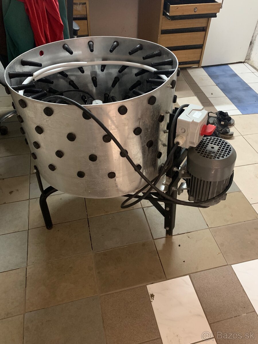 Šklbačka na hydinu