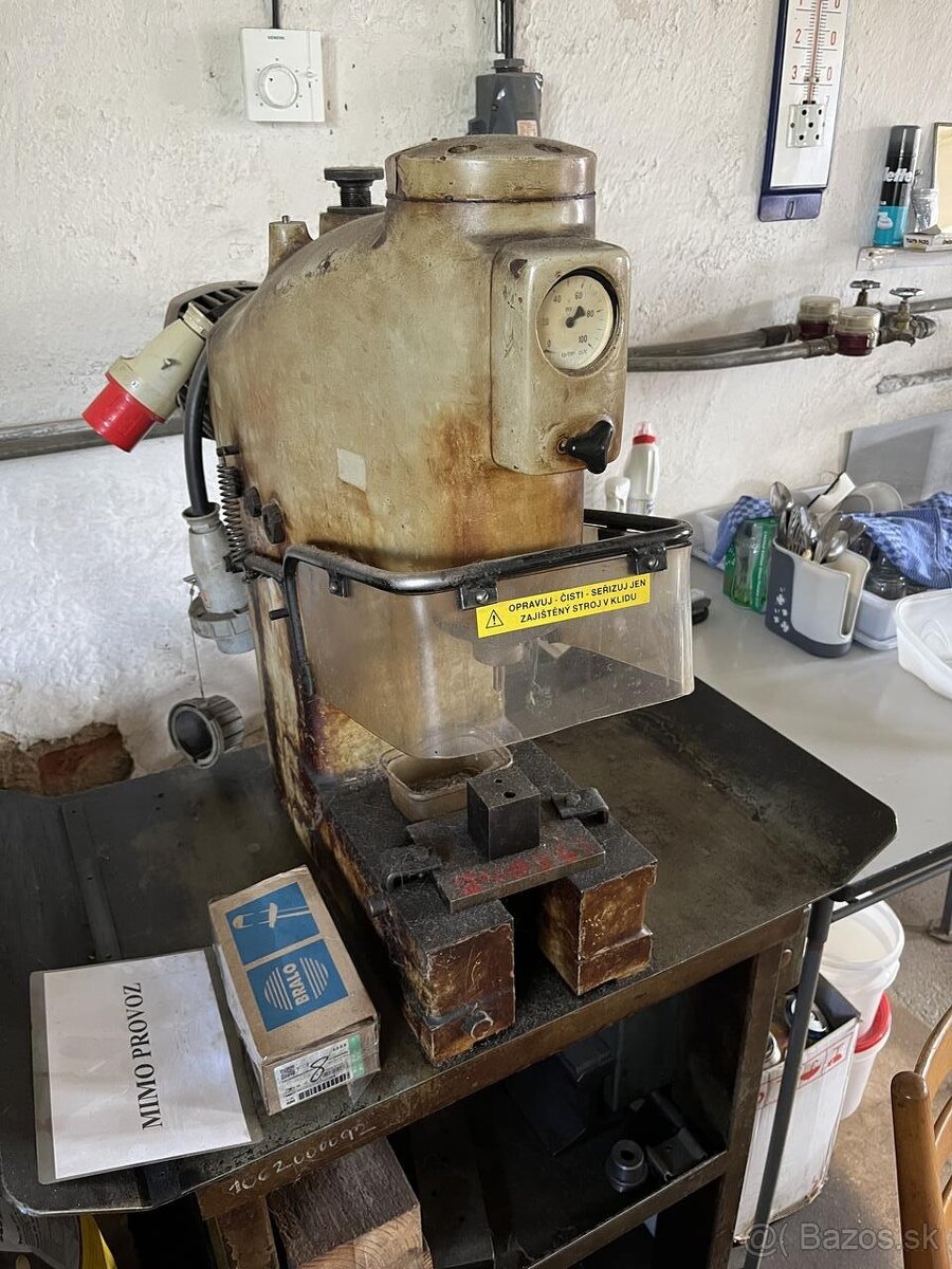 Hydraulický lis SSS Turnov CDC 2 (8481)