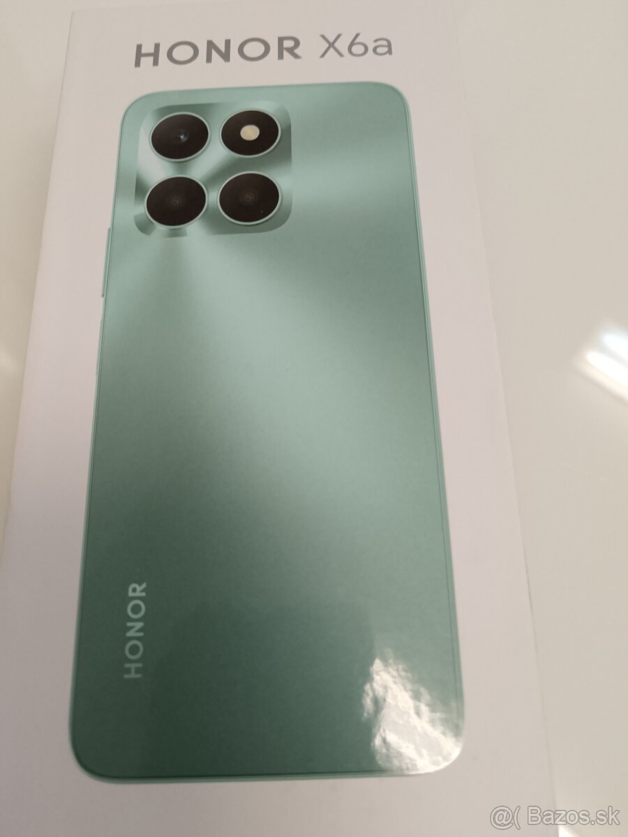 SUPER DARČEK ÚPLNE NOVÝ NEROZBALENÝ HUAWEI P SMART