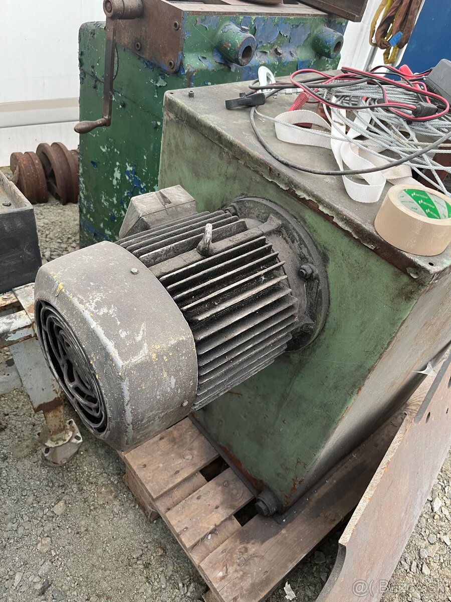 Hydraulická jednotka
