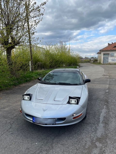 Predám Pontiac Firebird 3,4 V6 benzin, automat, 109 kW