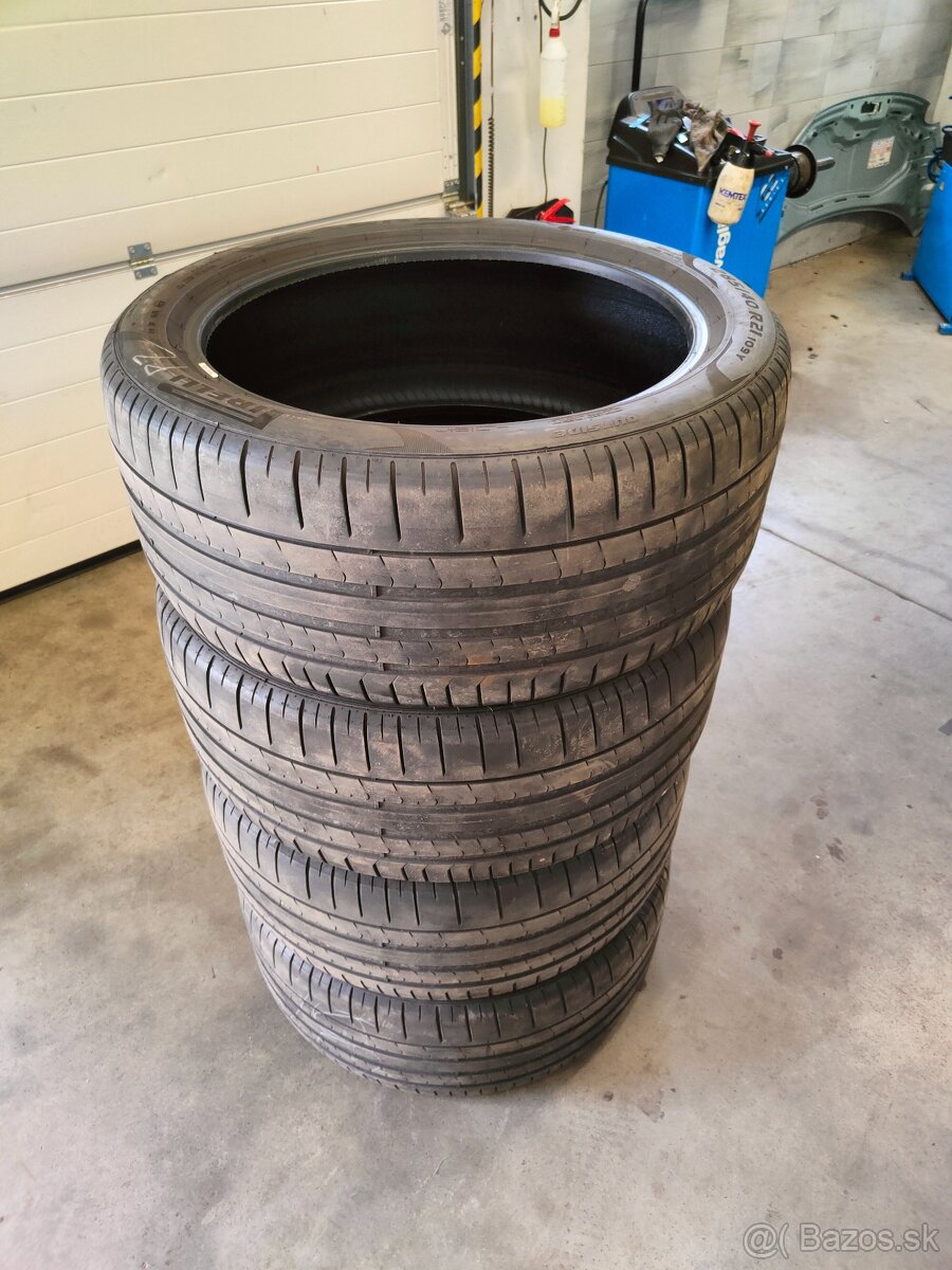 PREDÁM PNEU PIRELLI PZERO 285/40 R21