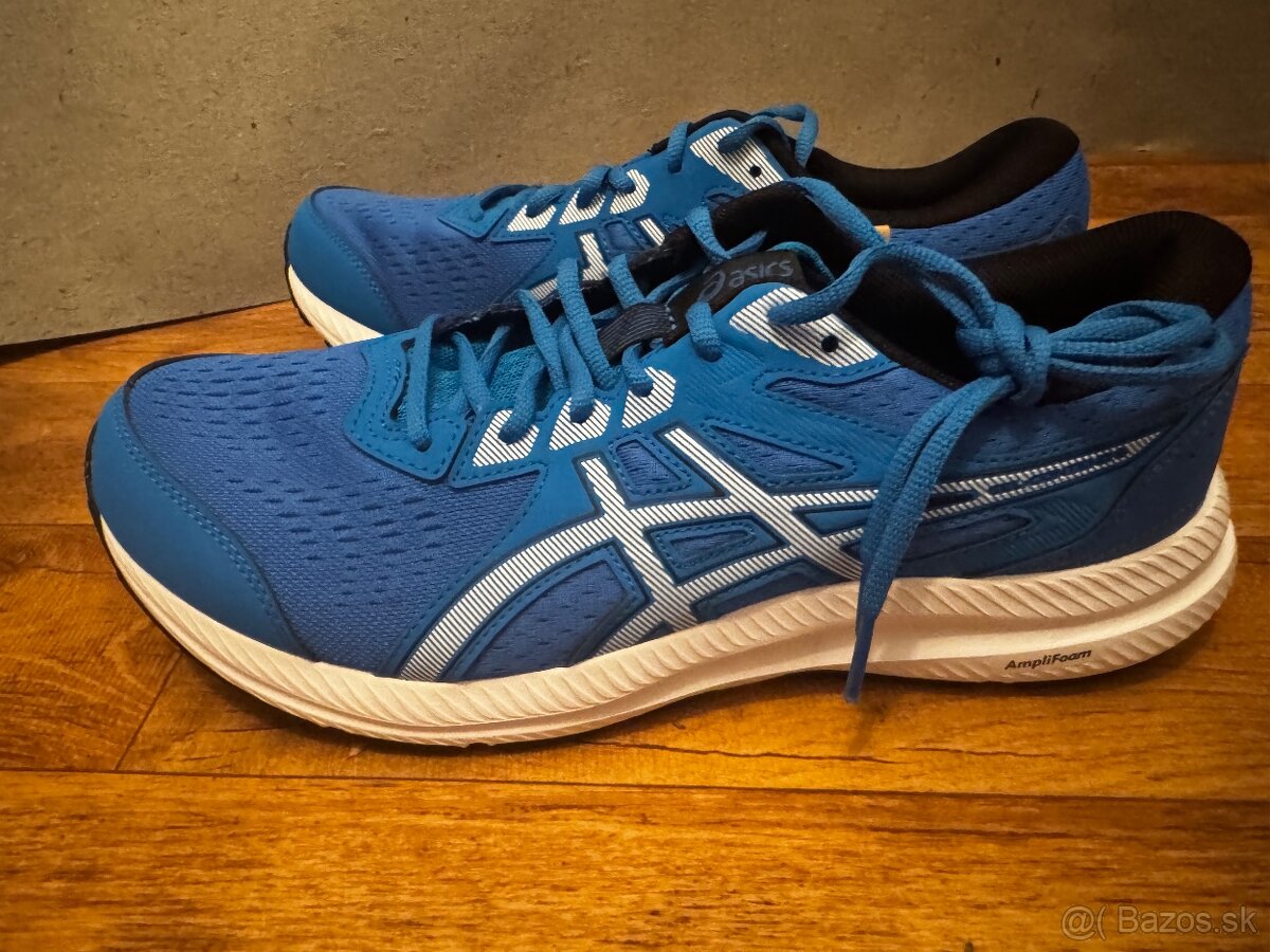 Predám viac kusov asics veľkosť 45