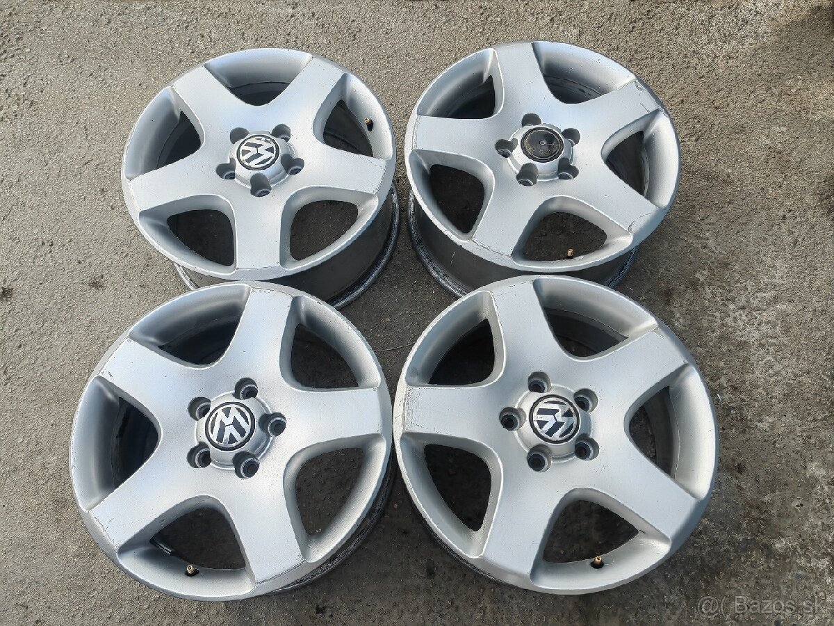 Alu disky Touareg