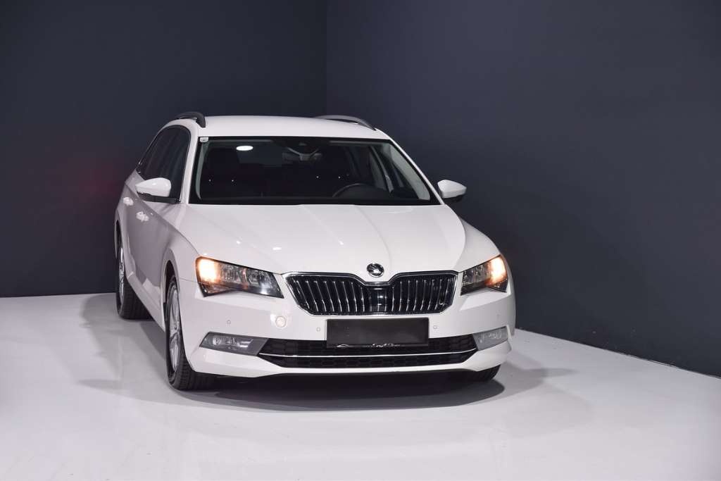 Predám Škoda Superb 3 combi obsah 2 liter desel ročník 2019