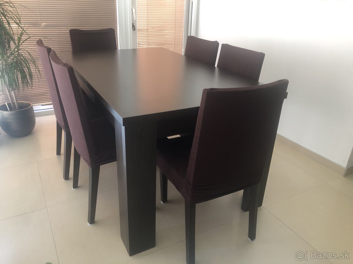 Jedálenský stôl a 6 stoličiek v rovnakom dizajne - 100 €