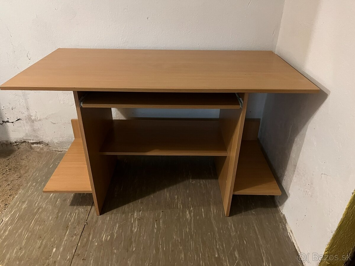 Predám stolík