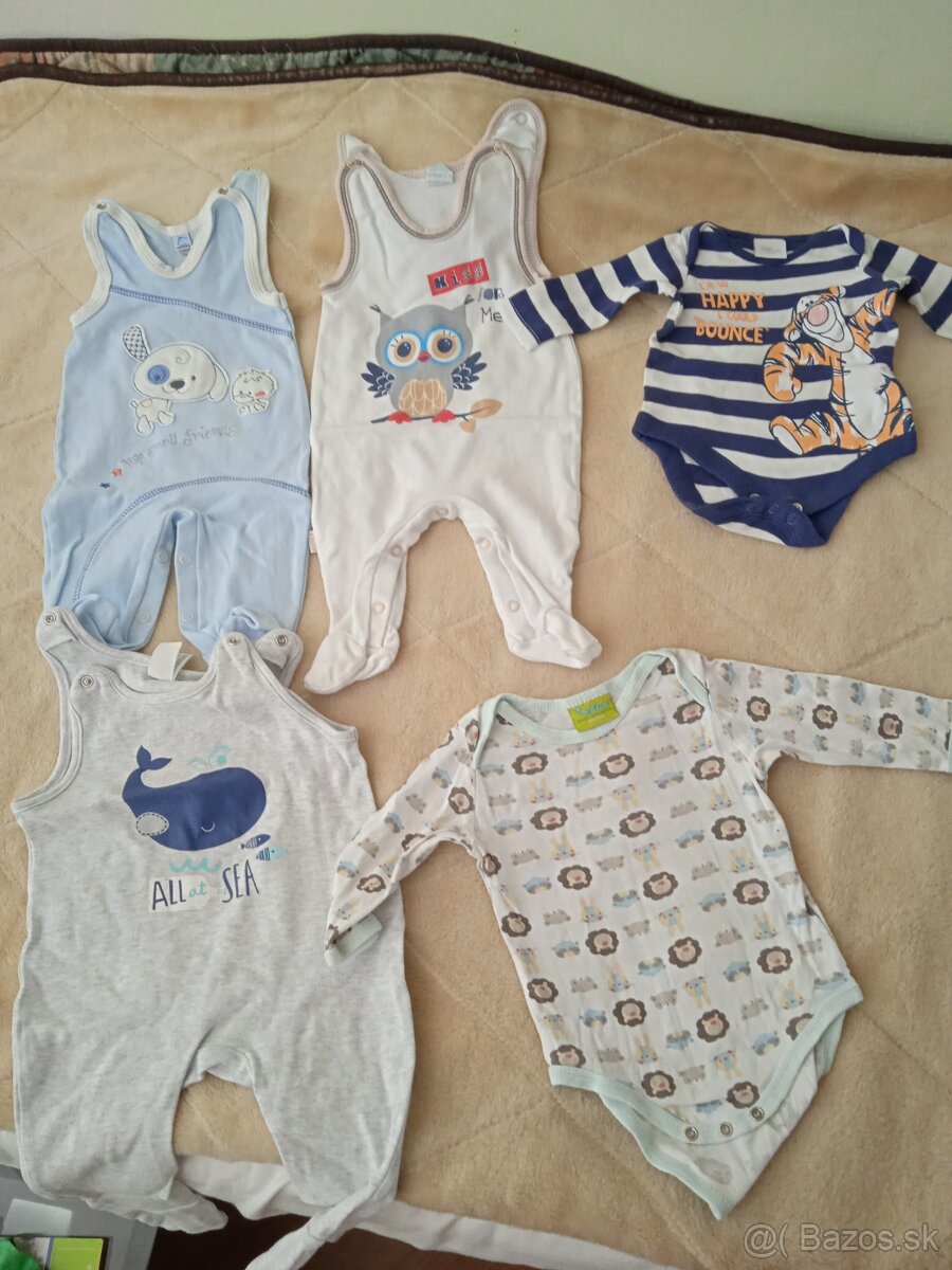 Krabica oblečenia 0-9 mesiacov do veľkosti 74
