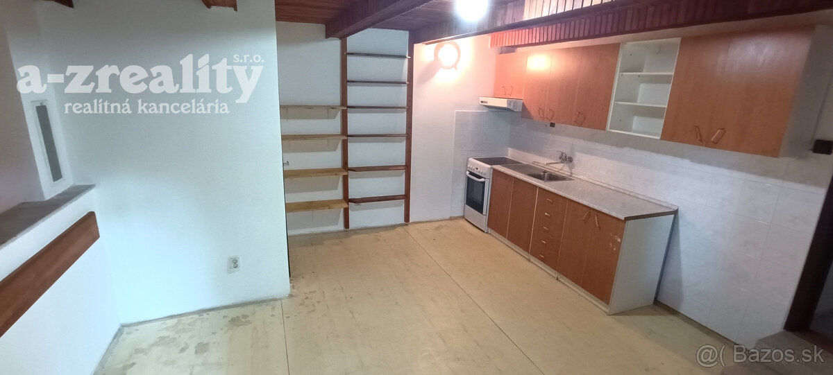 Na predaj zrekonštruovaný sedliacky dom v obci Dubník