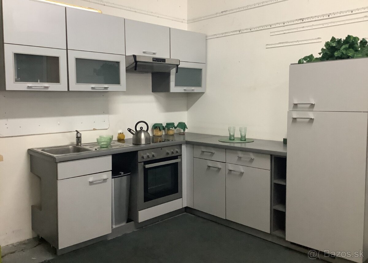 Moderná šedá kuchyňa LUNARA