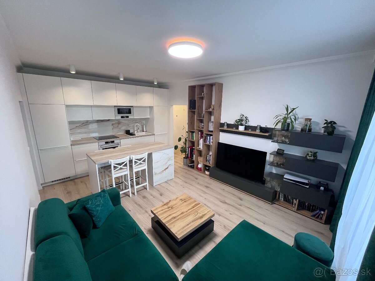 Prenájom 2,5-izbový byt v Bratislave – Ružinove