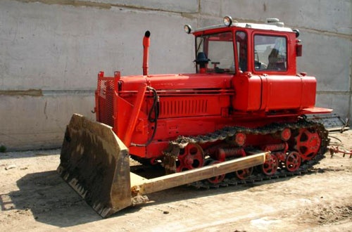 Dt 75 buldozer