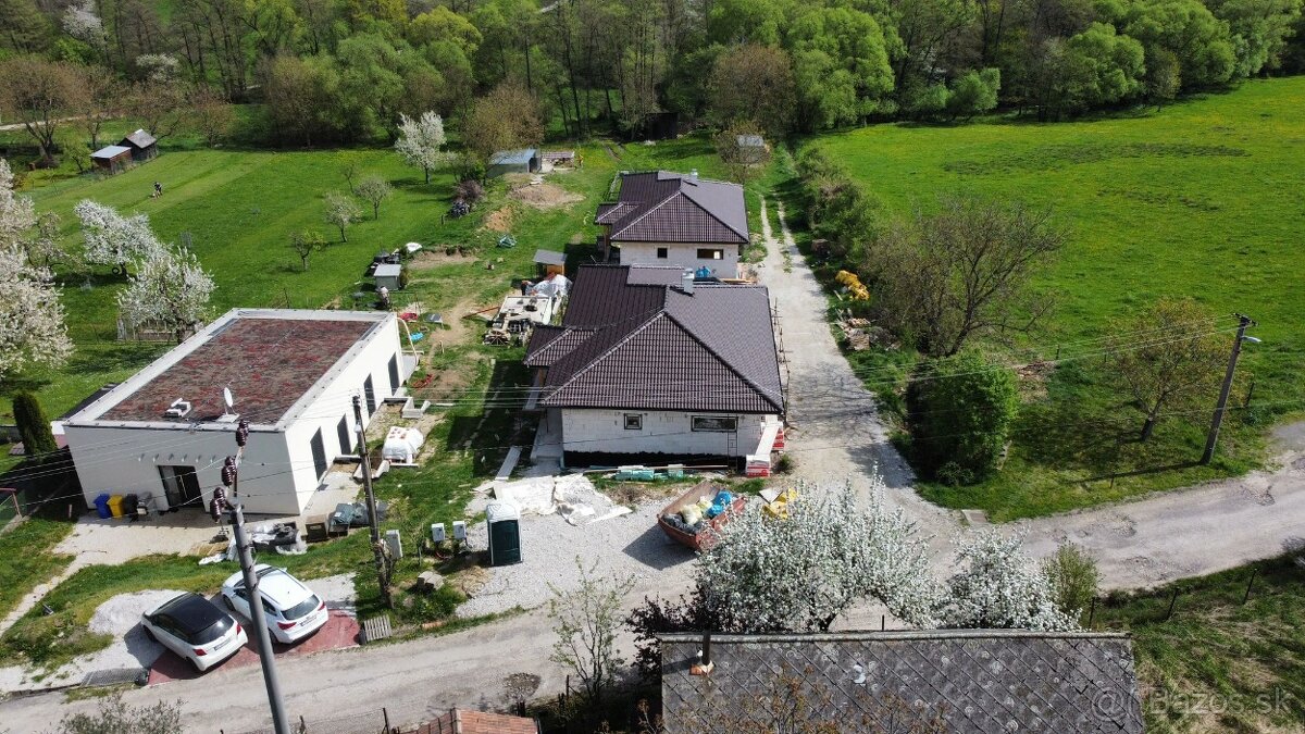 2 novostavby holodom, hrubá stavba - Morovno (Handlová)