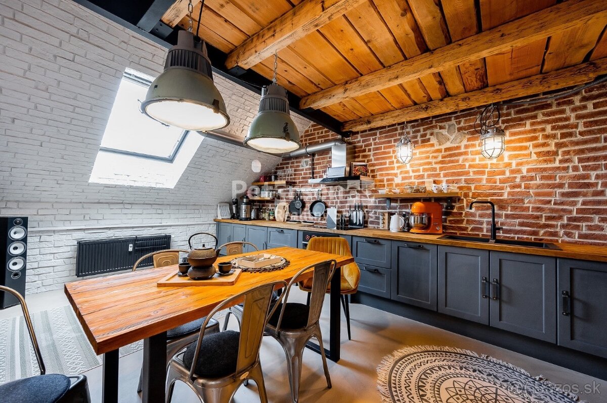 KRÁSNY LOFT NA PRENÁJOM V CENTRE MESTA, Ul. ŠTUROVÁ