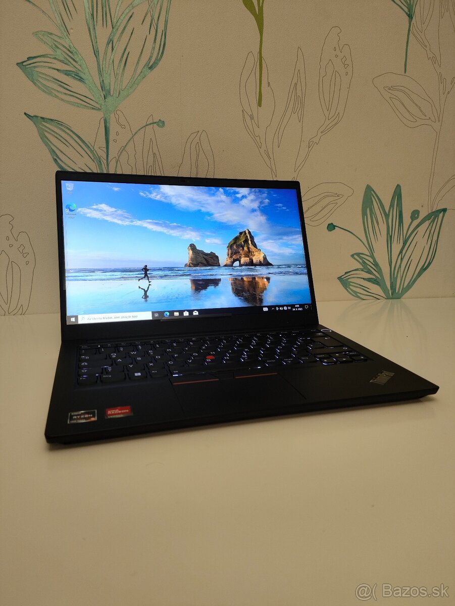 Lenovo ThinkPad E14 Gen 4| Ryzen5 5625U| 8-16 GB RAM | 256 G