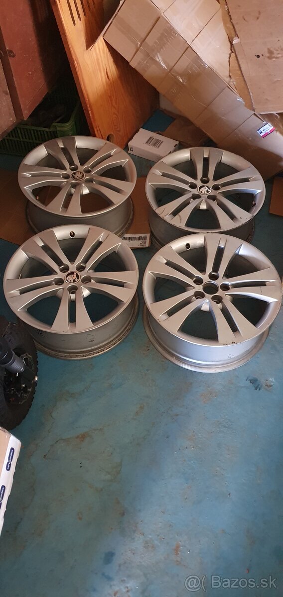 Škoda Triniti Monte Carlo 5x100, 7J x R17