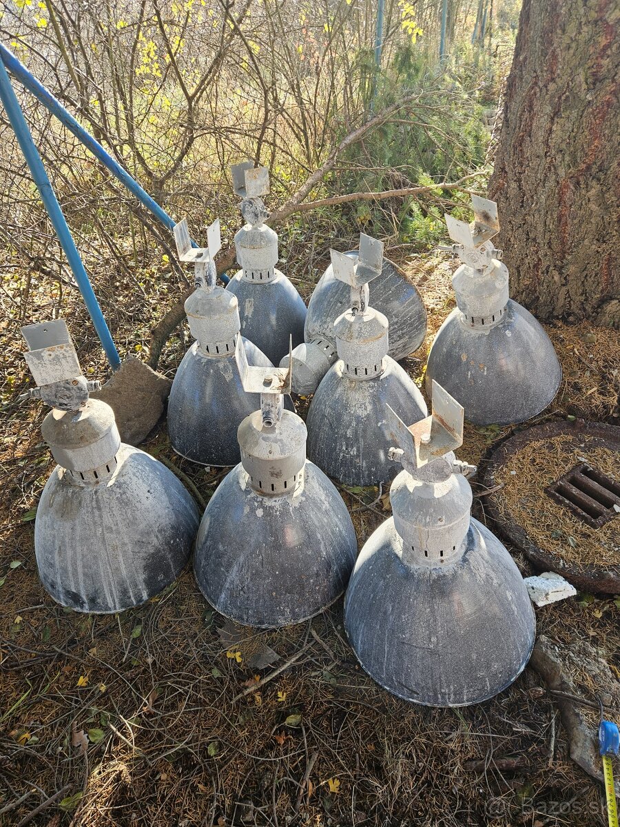 Predám tieto stare RETRO  priemyselné svetla