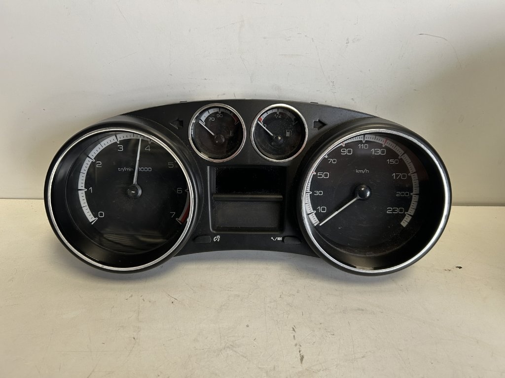 Budíky přístrojová deska Peugeot 301 otáčkoměr 9805164580