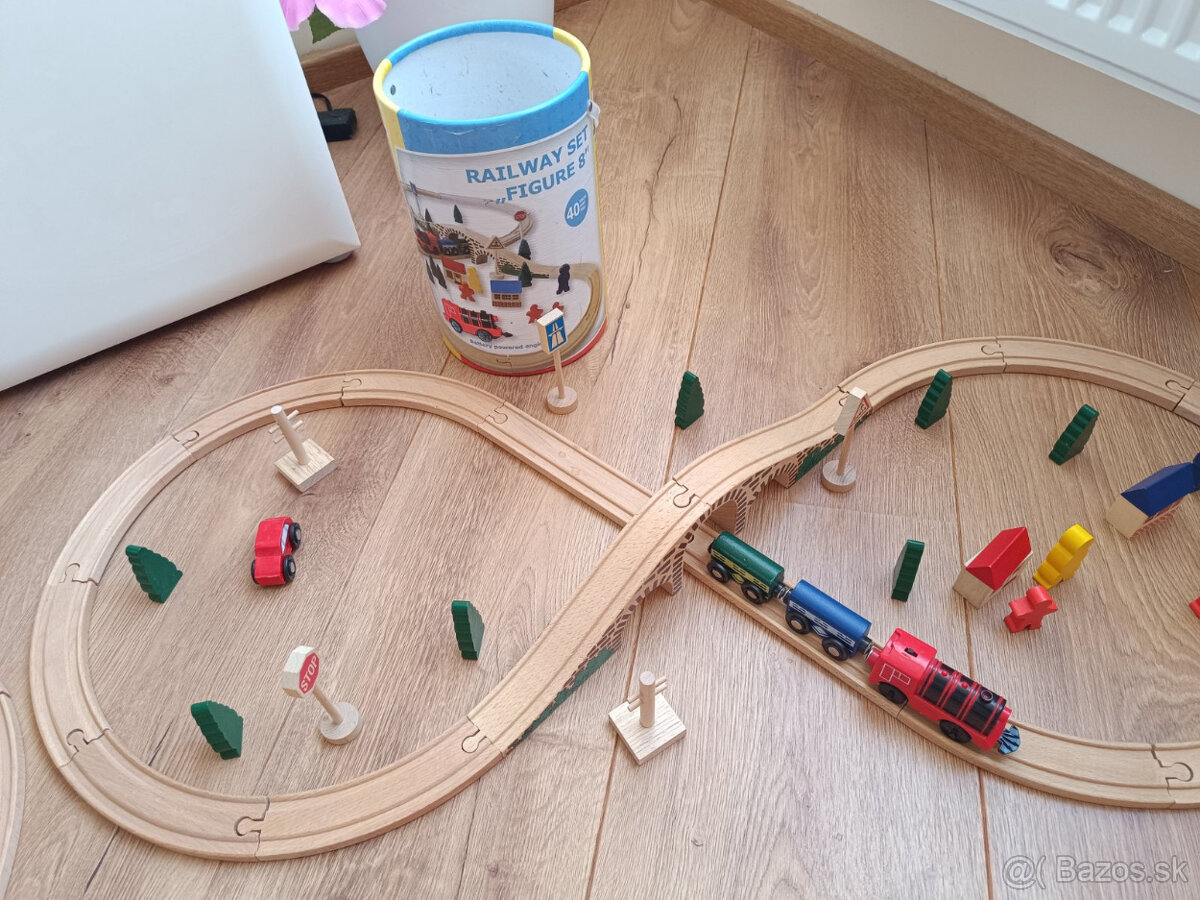 Vlackodraha osmicka Woody