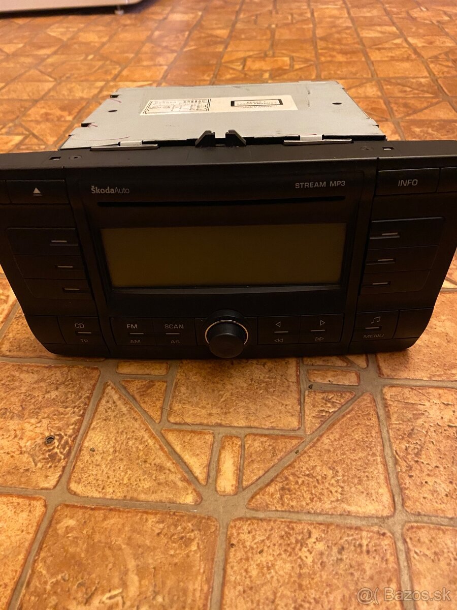 Octavia 2 autorádio