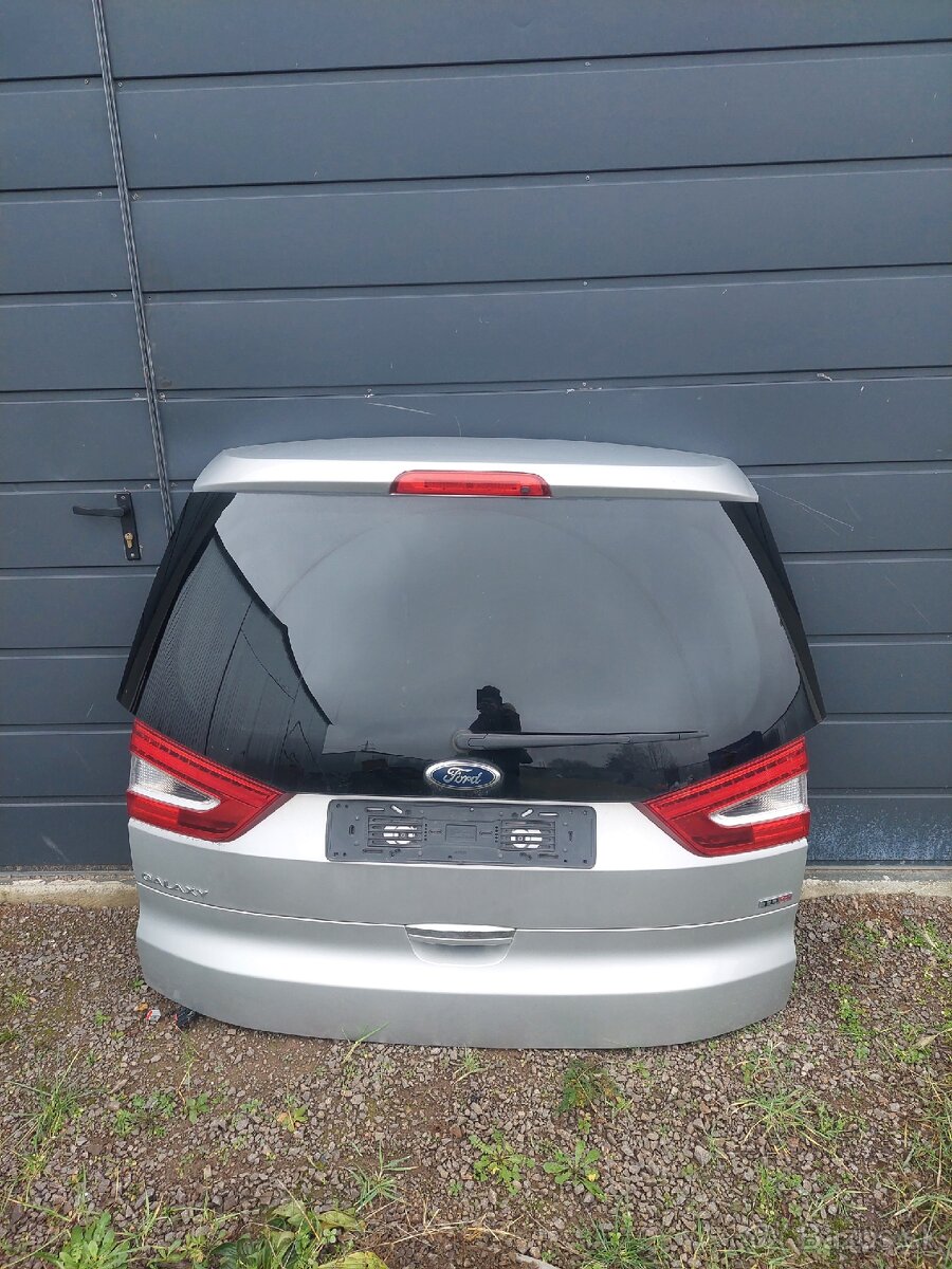 Predám kompletný kufor ford galaxy 2006-2012