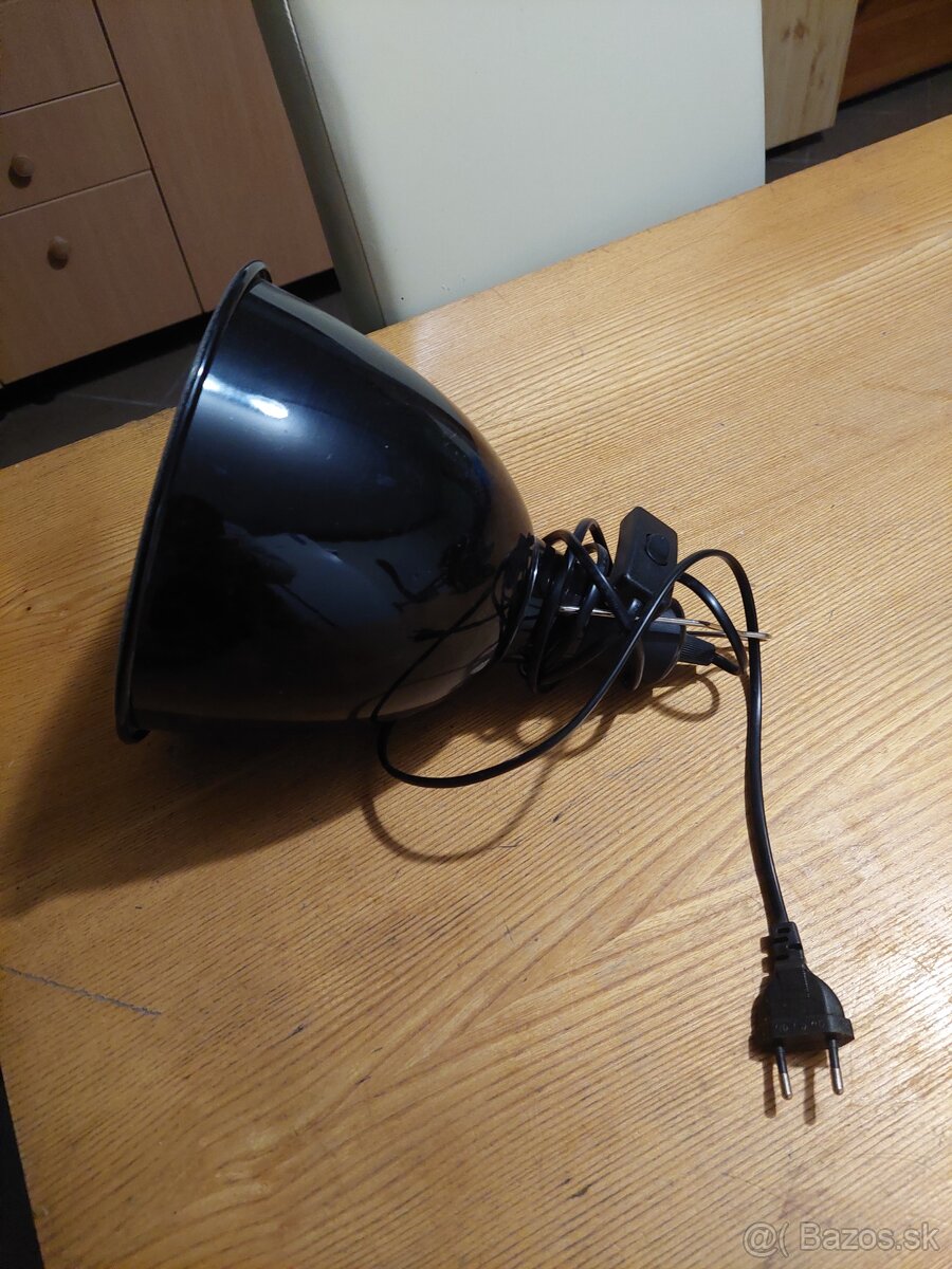 Lampa pre plazy