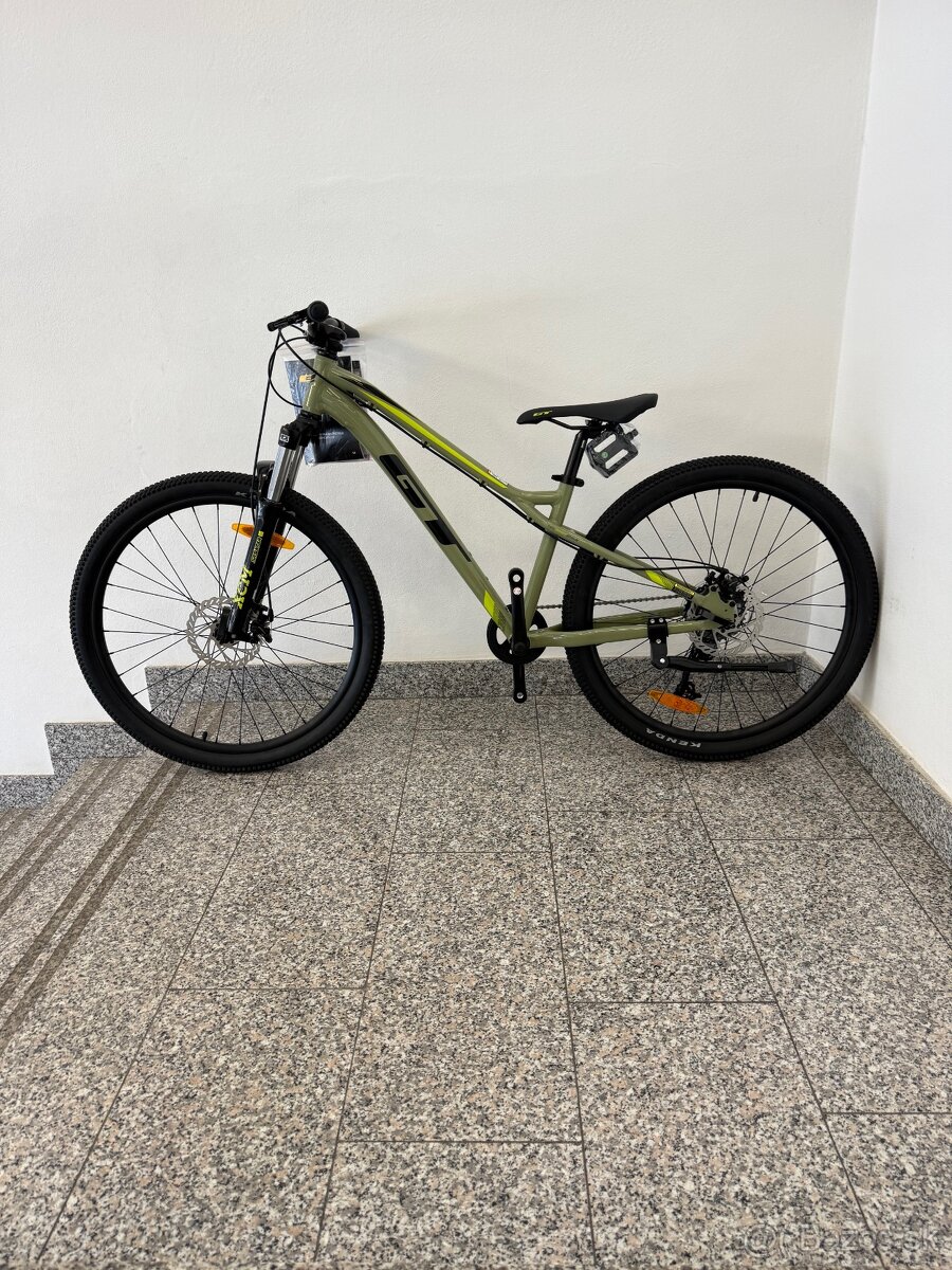 GT STOMPER ACE MOSS GREEN 26“ detský bicykel