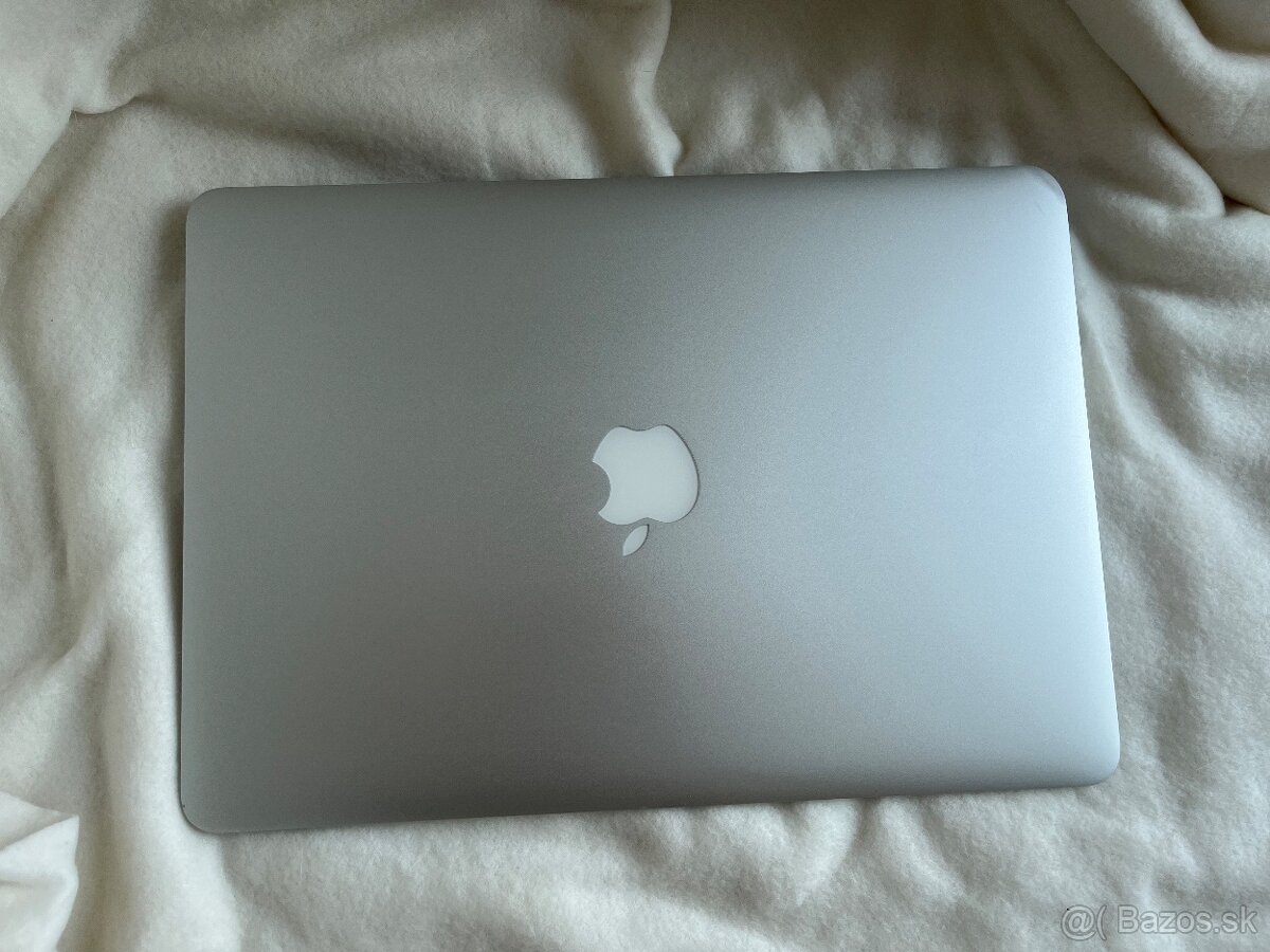 MacBook Air 13 (2017)