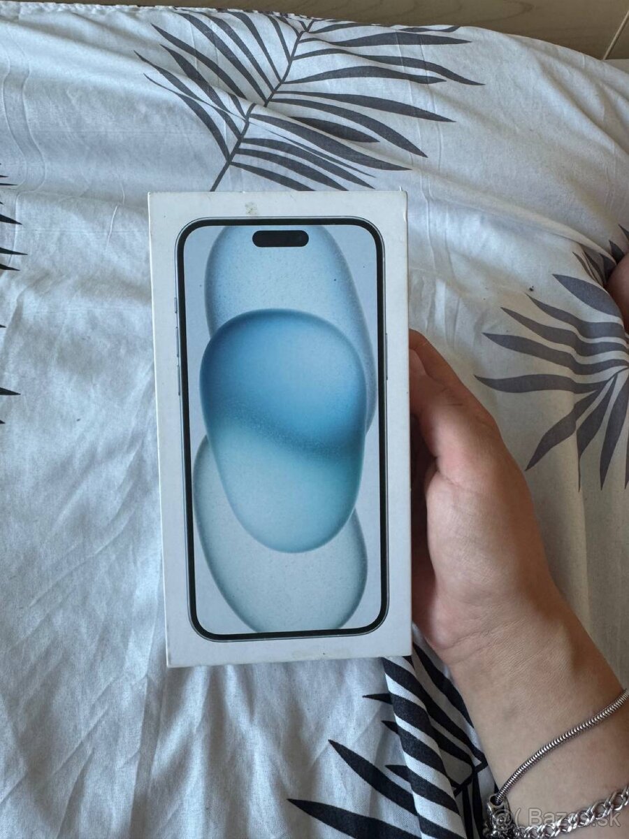 Predám iPhone 15 Plus