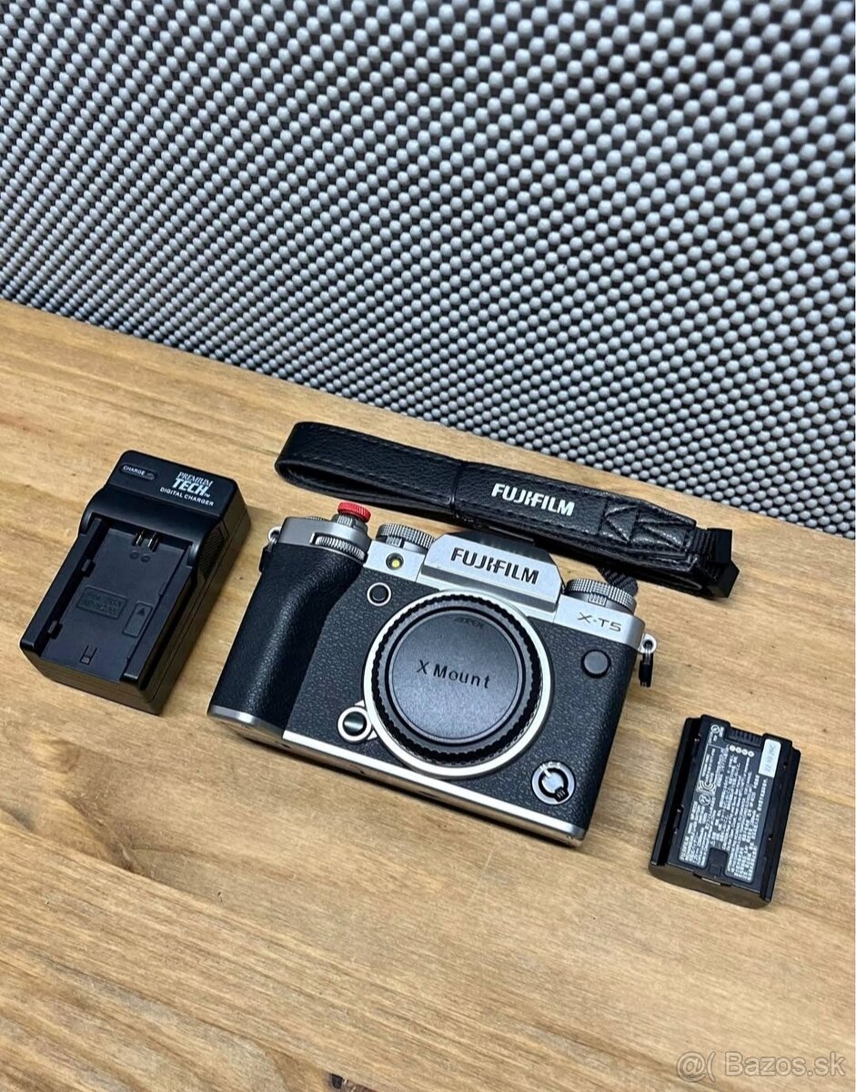 Fujifilm X-T5