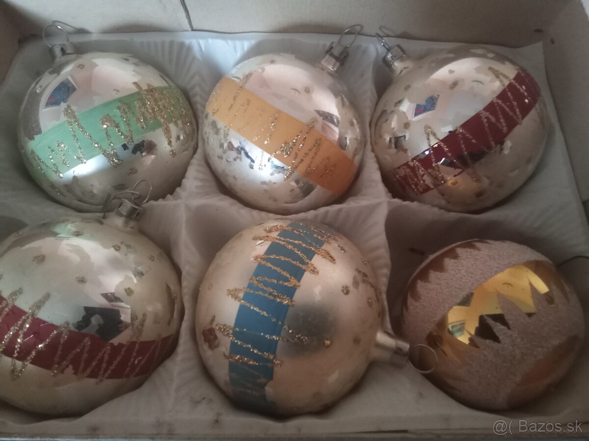 Vianočné gule stare