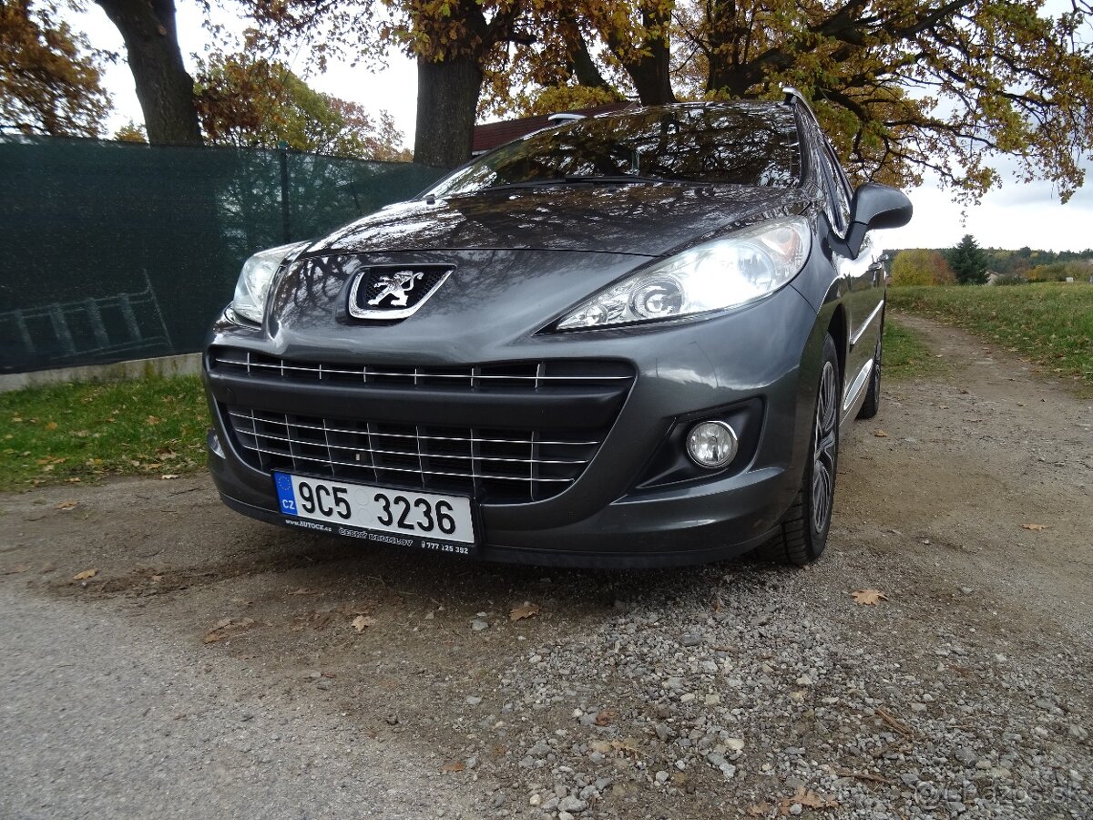 Peugeot 207 SW 1,6i 88kW Automat, Rezervováno