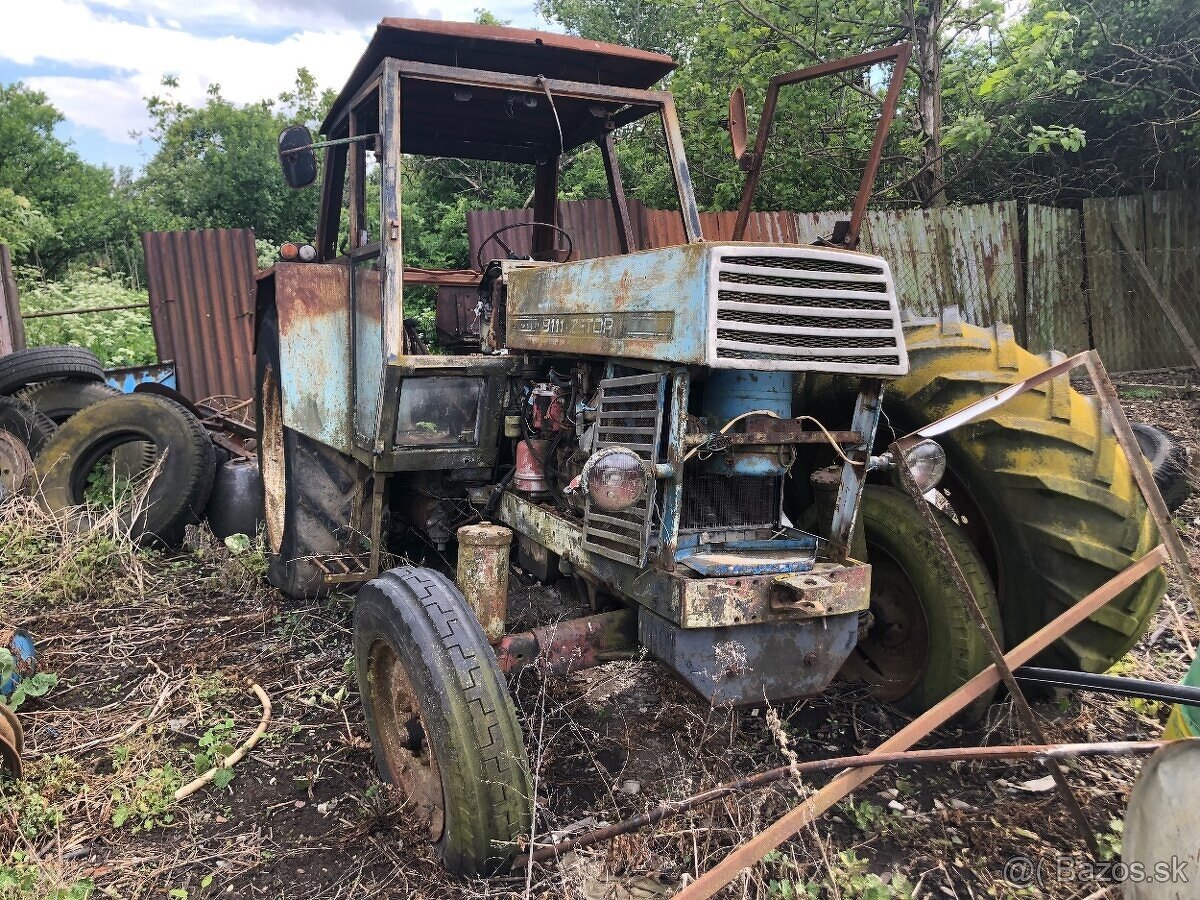 Traktor ZETOR CRYSTAL 8111