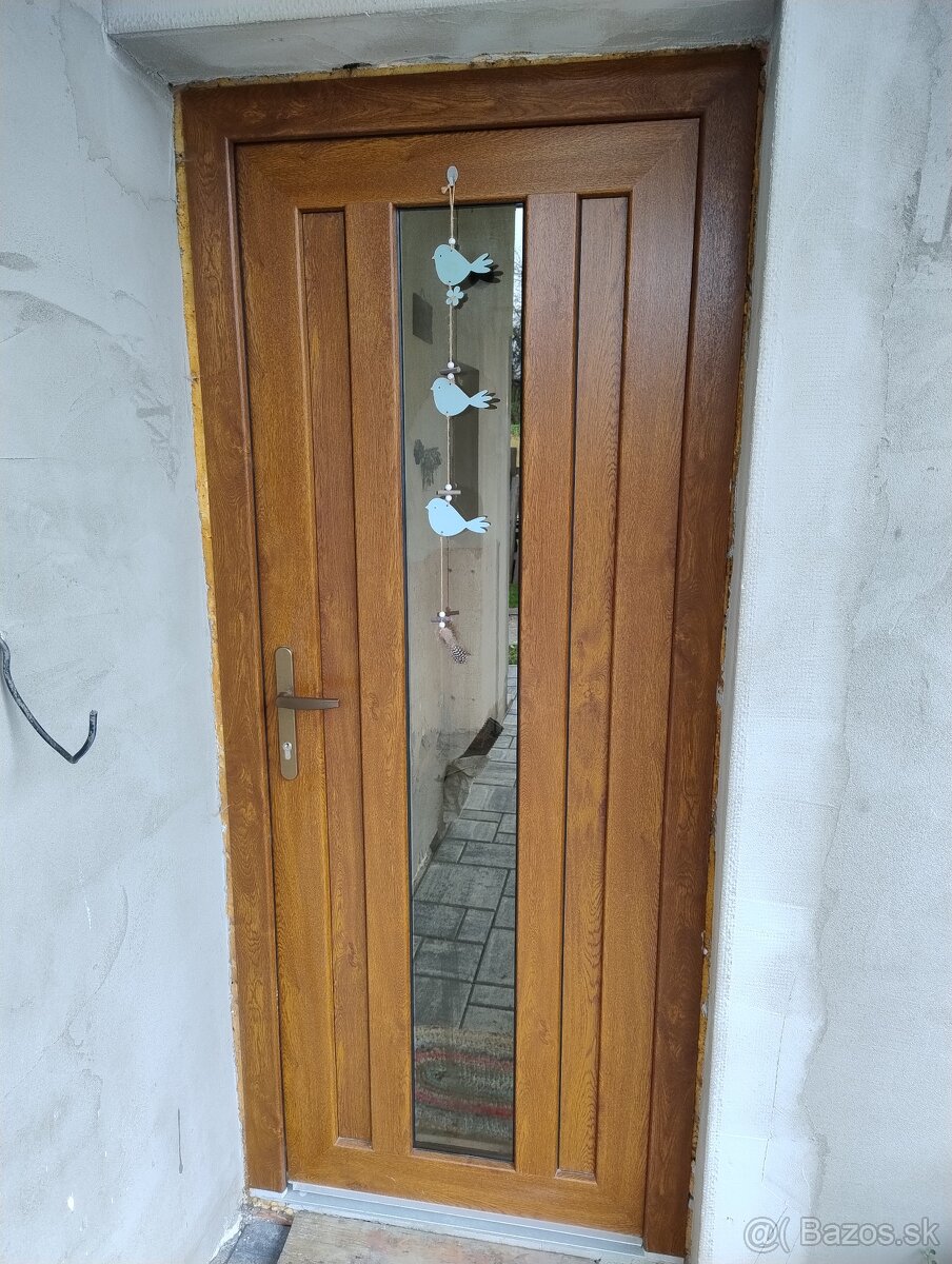 Vchodove dvere 70 Pravé