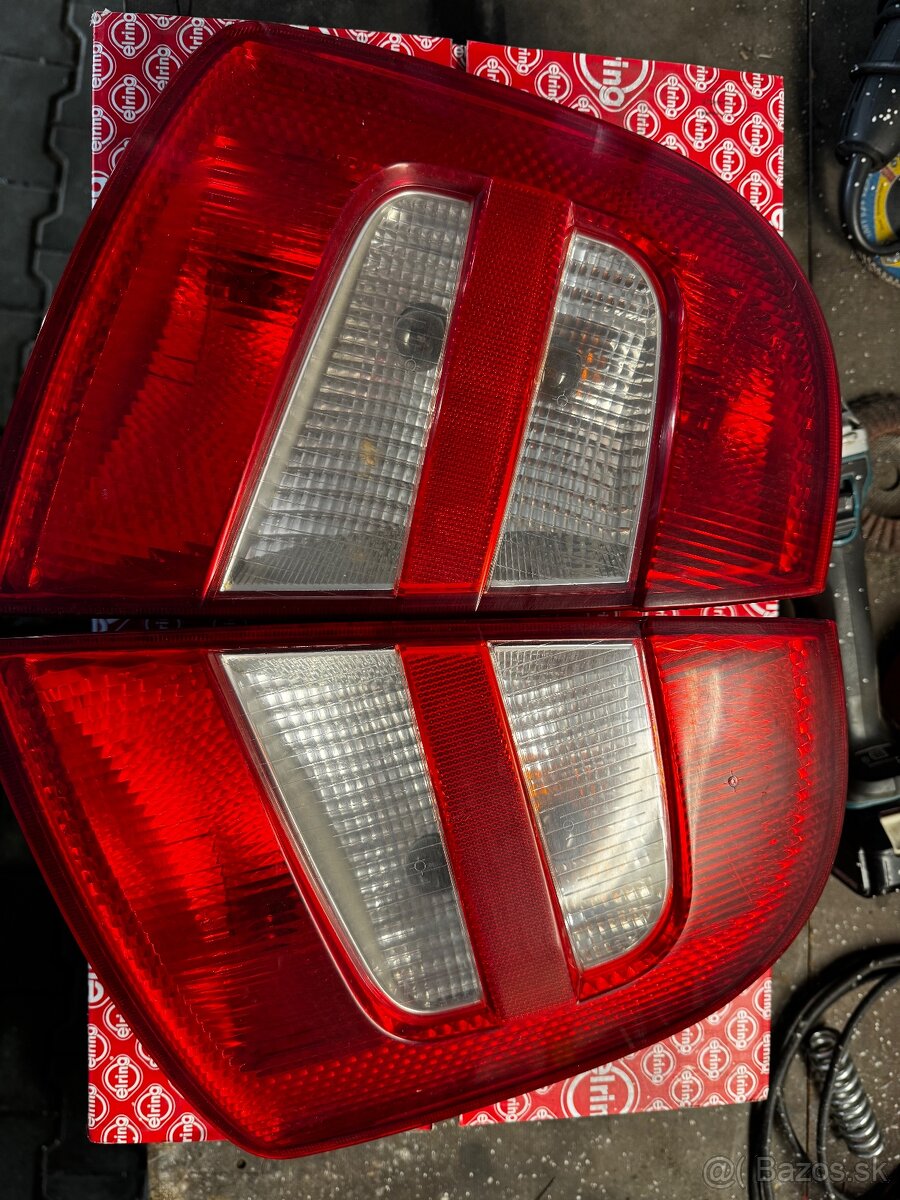 Škoda Fabia 1 svetla