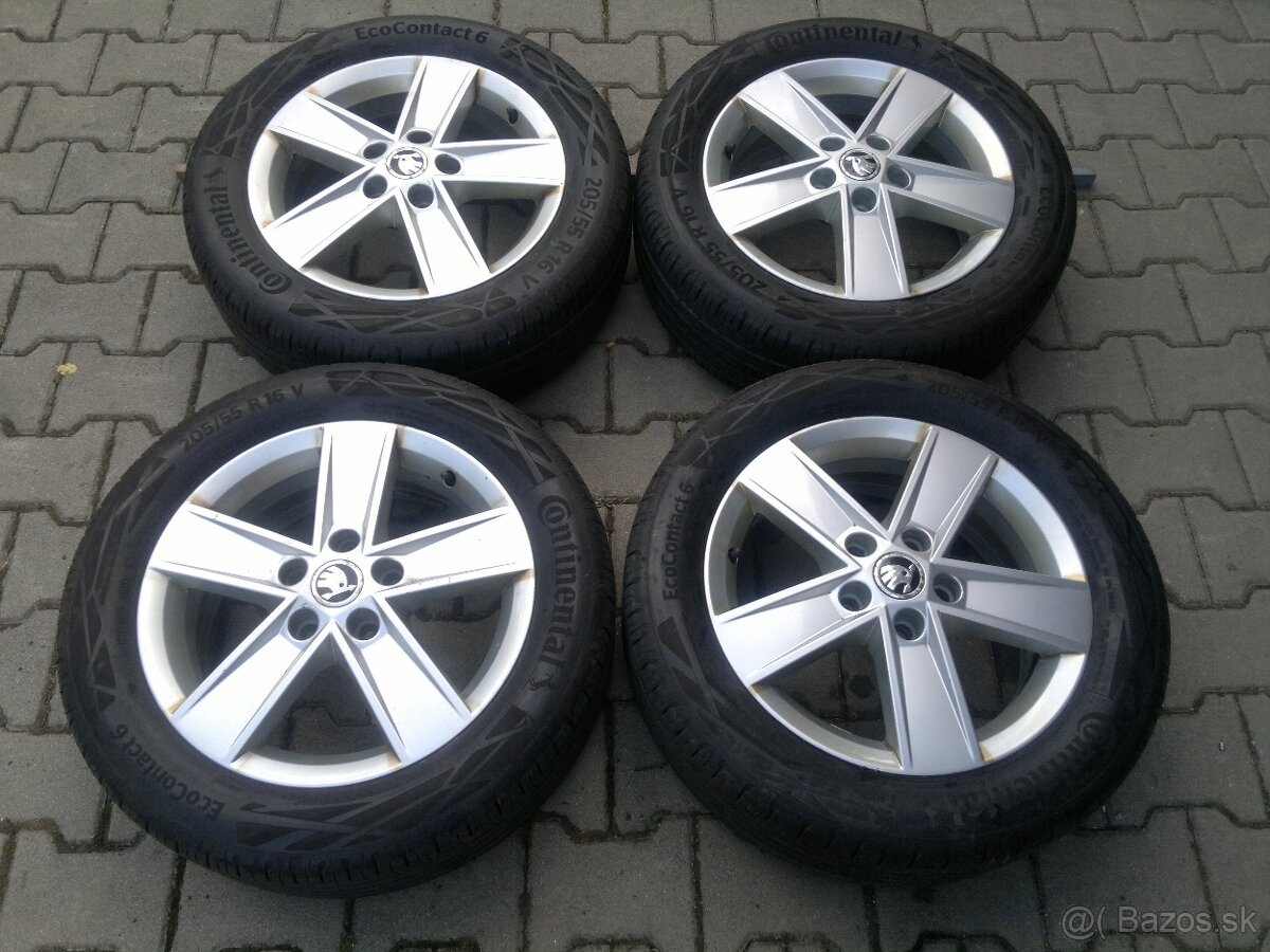 Elektrony Skoda Octavia III 5x112 r16,letne pneu. 205/55 r16