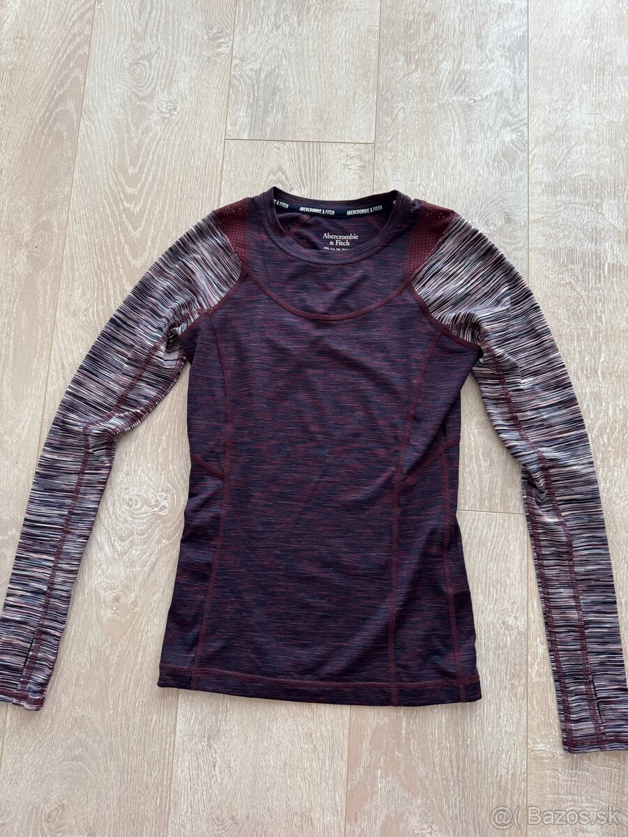 Technické fialové tričko Abercrombie & Fitch – veľkosť S