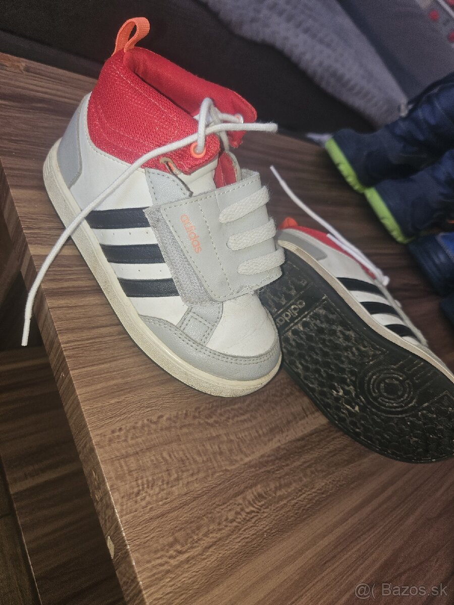 Adidas tenisky