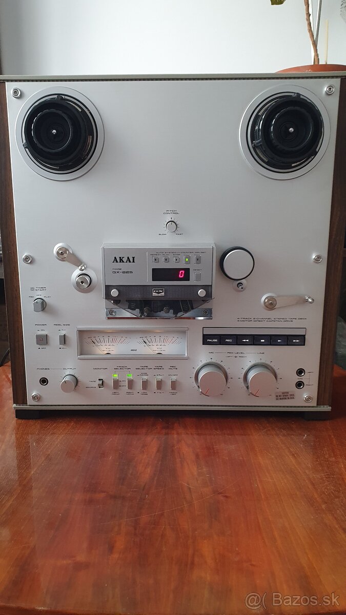 AKAI GX 625