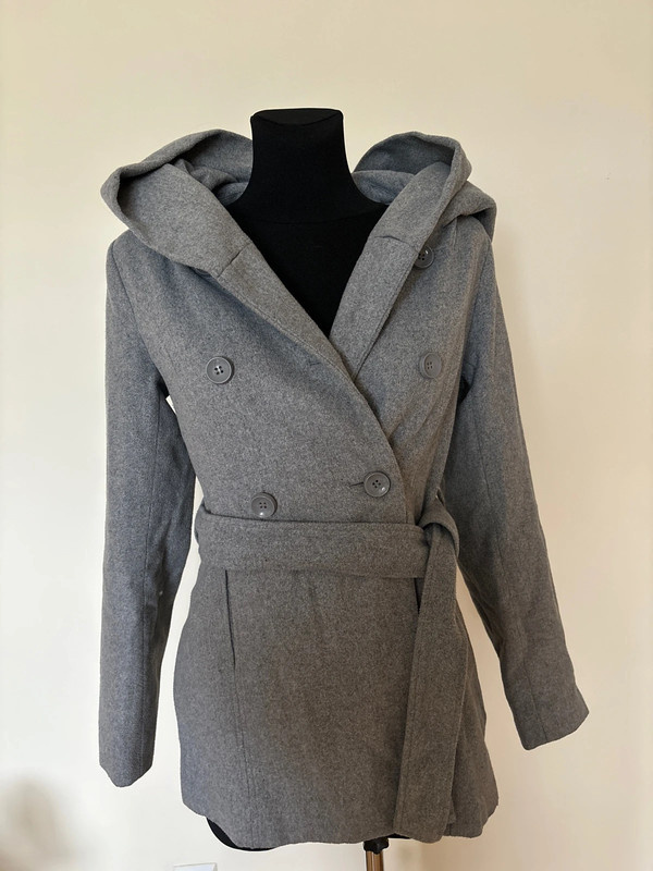 Jesenný dámsky kabát zn. Amisu č. 38 s ovčou vlnou