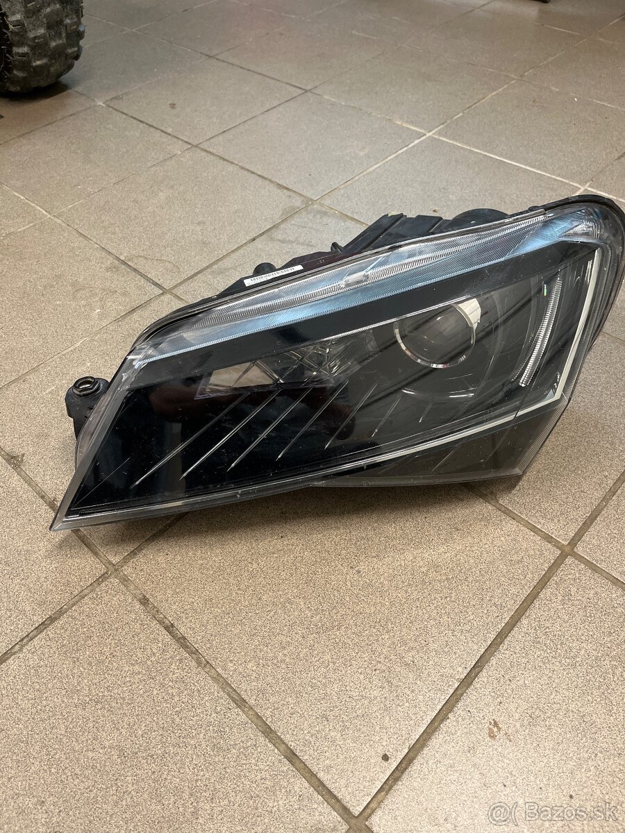 Skoda superb 3 svetlo predné ľavé