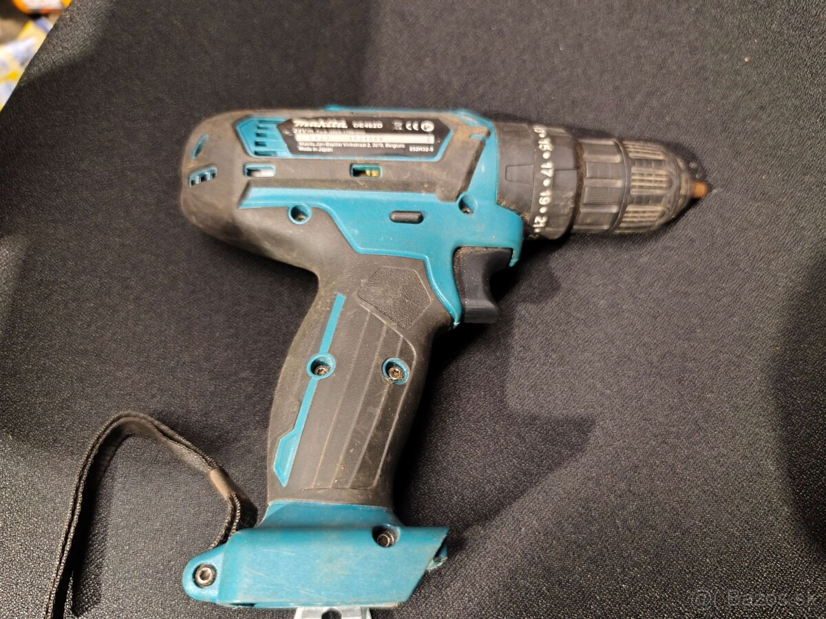 Aku priklepova vrtačka Makita DE462D