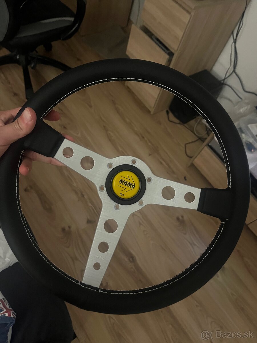 Volant MOMO Prototipo (replika) nový nepoužitý