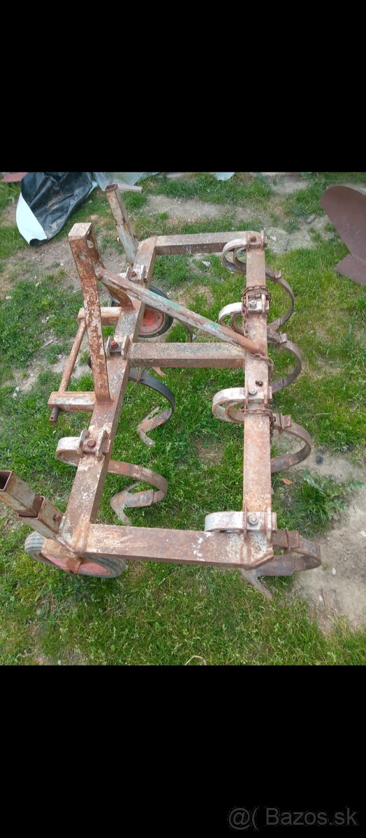 Kultivátor za malotraktor tk