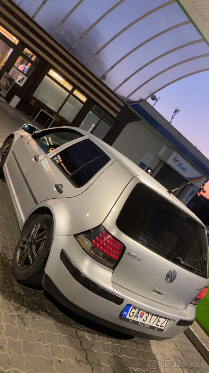 Golf 4