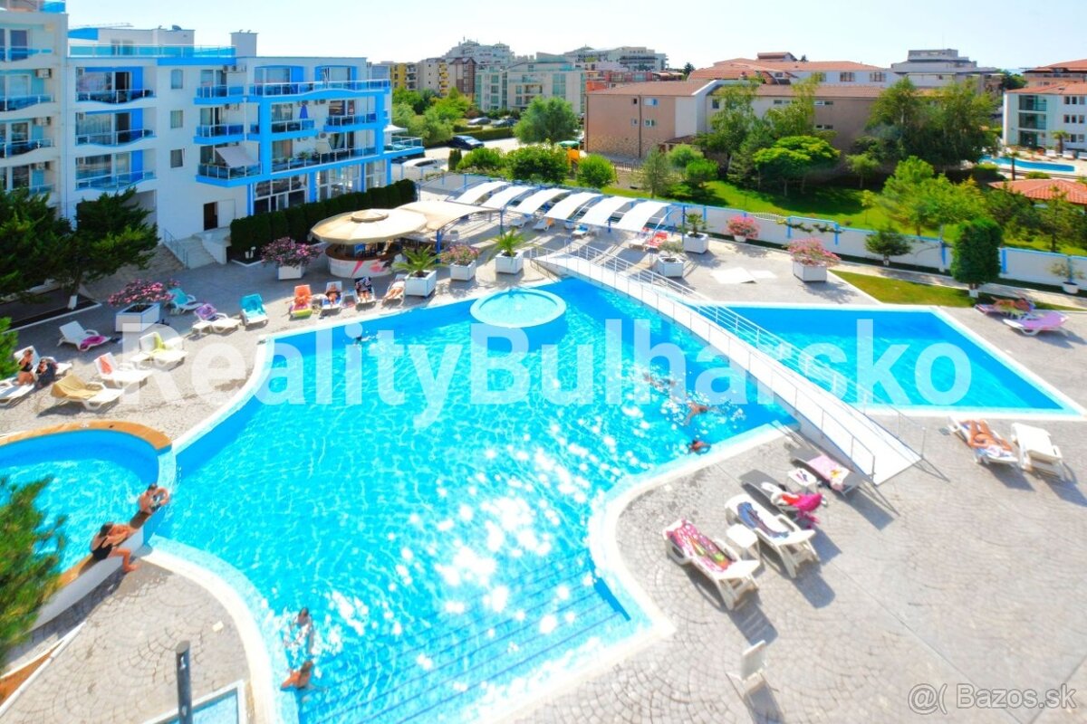 Studio 1+kk s balkonem a výhledem na bazén – Nesebar, Bulhar